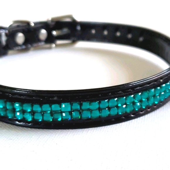Dog Collar Green Iridescent Stones Faux Black Pate - Picture 3 of 14